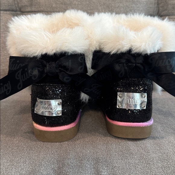 Juicy Couture Toddler Boots - Picture 3 of 7